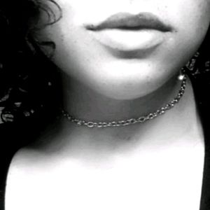 Silver choker chain
